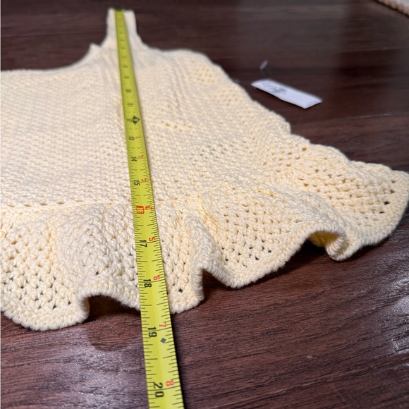 Women's Butter Yellow Peplum Cropped Woven Boho Cotton Top Size Medium NWT - Picture 7 of 11